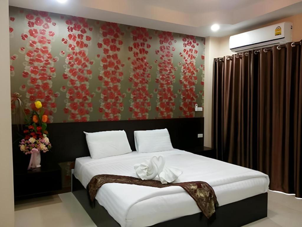 Le Parc Wangnang Hotel Phitsanulok Exterior foto
