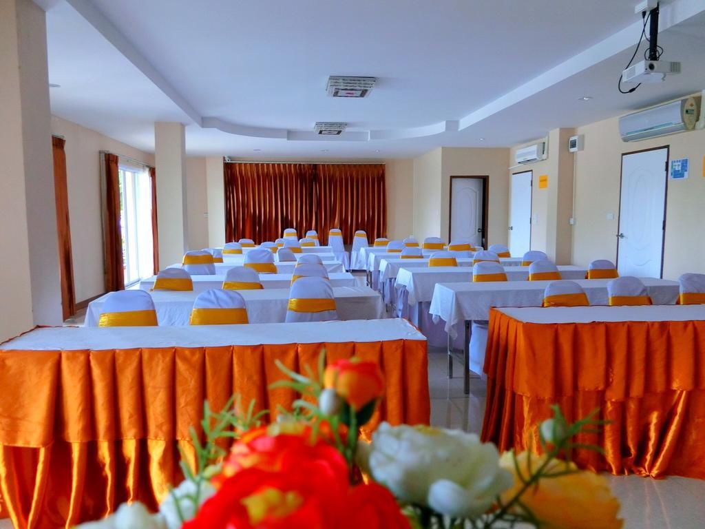 Le Parc Wangnang Hotel Phitsanulok Exterior foto